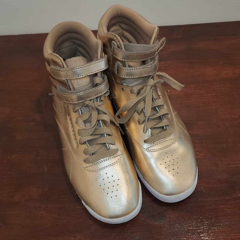 Rose Gold Reebox size 9